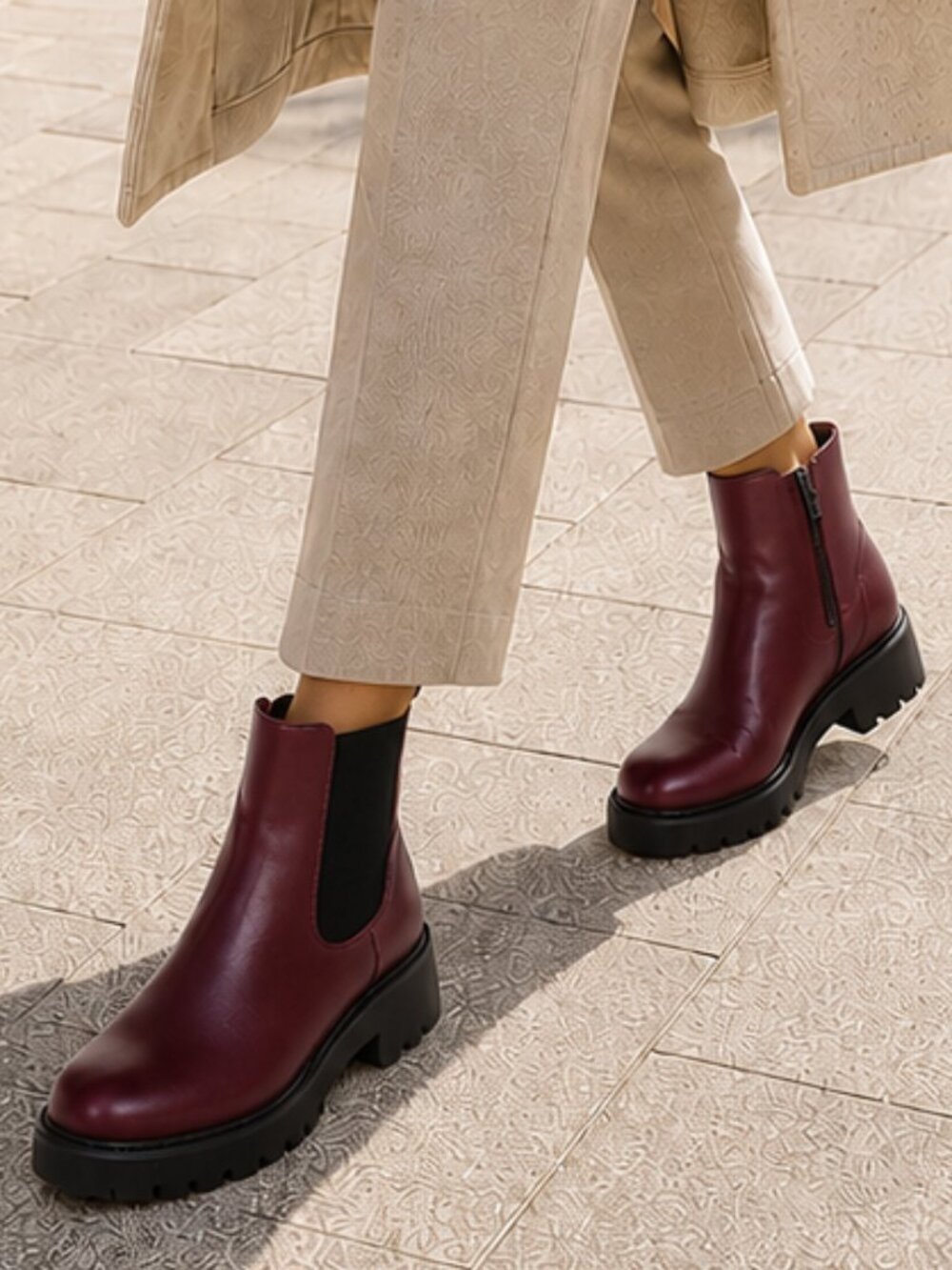 Franco Sarto Burgundy Leather Chelsea Lug Sole Ankle Boots Size 8 NEW